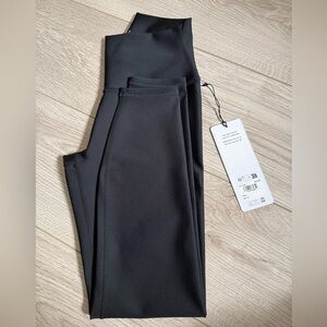 ALO Yoga 7/8 High-Waist Airlift Legging Black size Small NWT